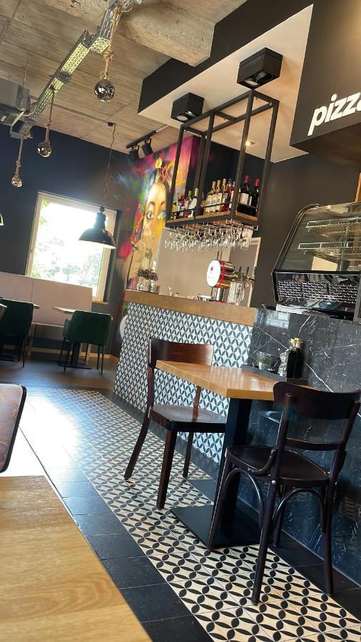 בילפלד Hotel Am Stadion Vanino Cucina Italian מראה חיצוני תמונה